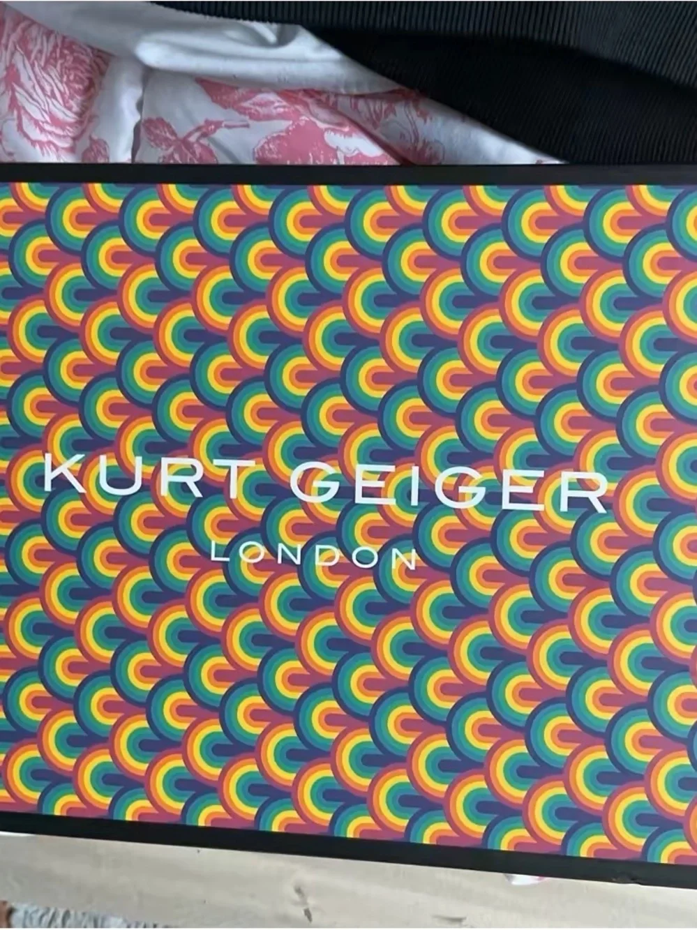Kurt Geiger Rainbow Arch Pattern Gift Box - Bright Multicolor